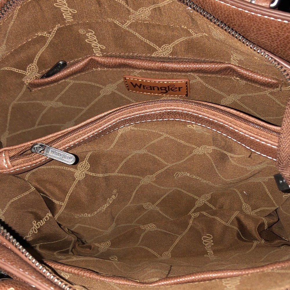Wrangler Geometric Pattern Tote - Picture 6 of 6